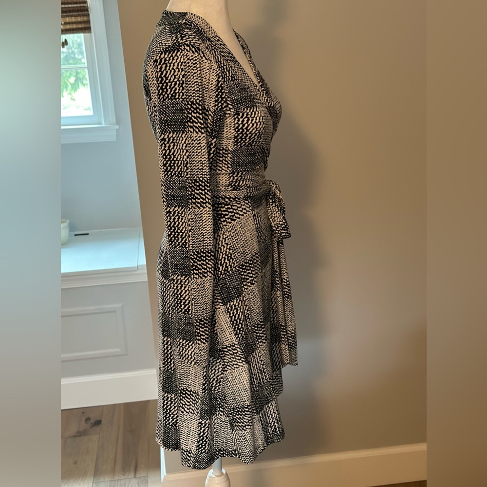 Banana Republic Wrap Dress - Picture 9 of 9